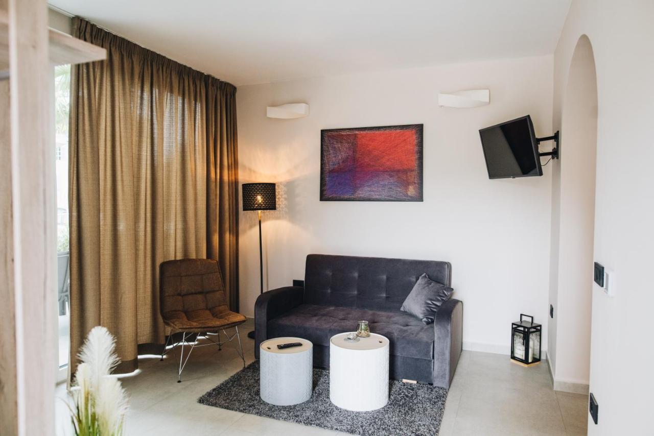 Stay In The Very Heart Of Porec - 50M To The Beach Exteriör bild