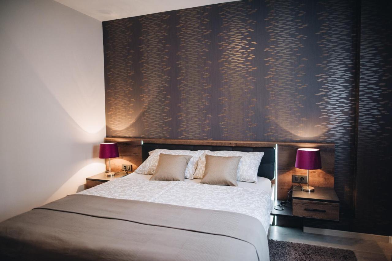 Stay In The Very Heart Of Porec - 50M To The Beach Exteriör bild