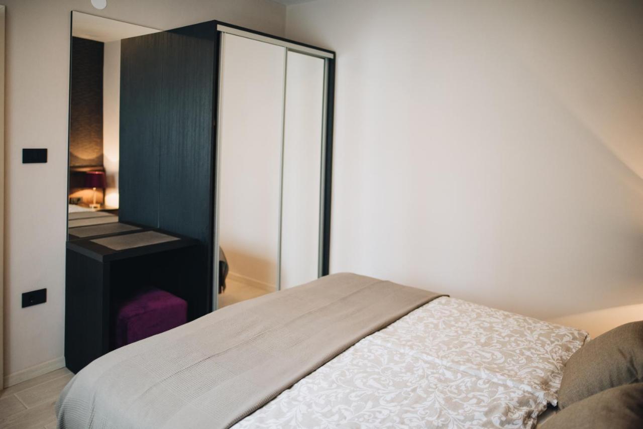 Stay In The Very Heart Of Porec - 50M To The Beach Exteriör bild