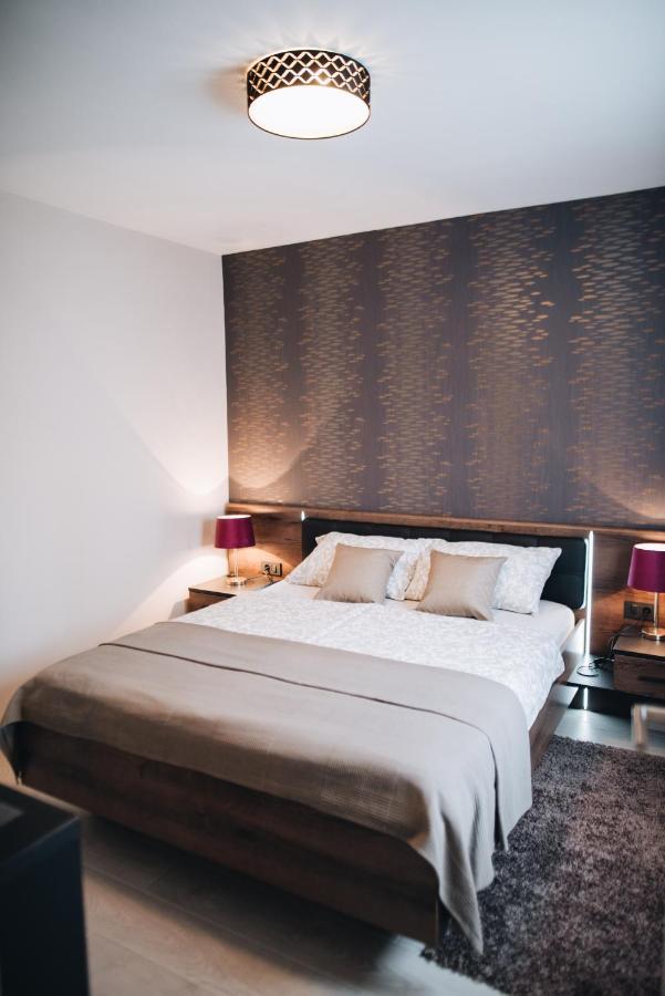 Stay In The Very Heart Of Porec - 50M To The Beach Exteriör bild